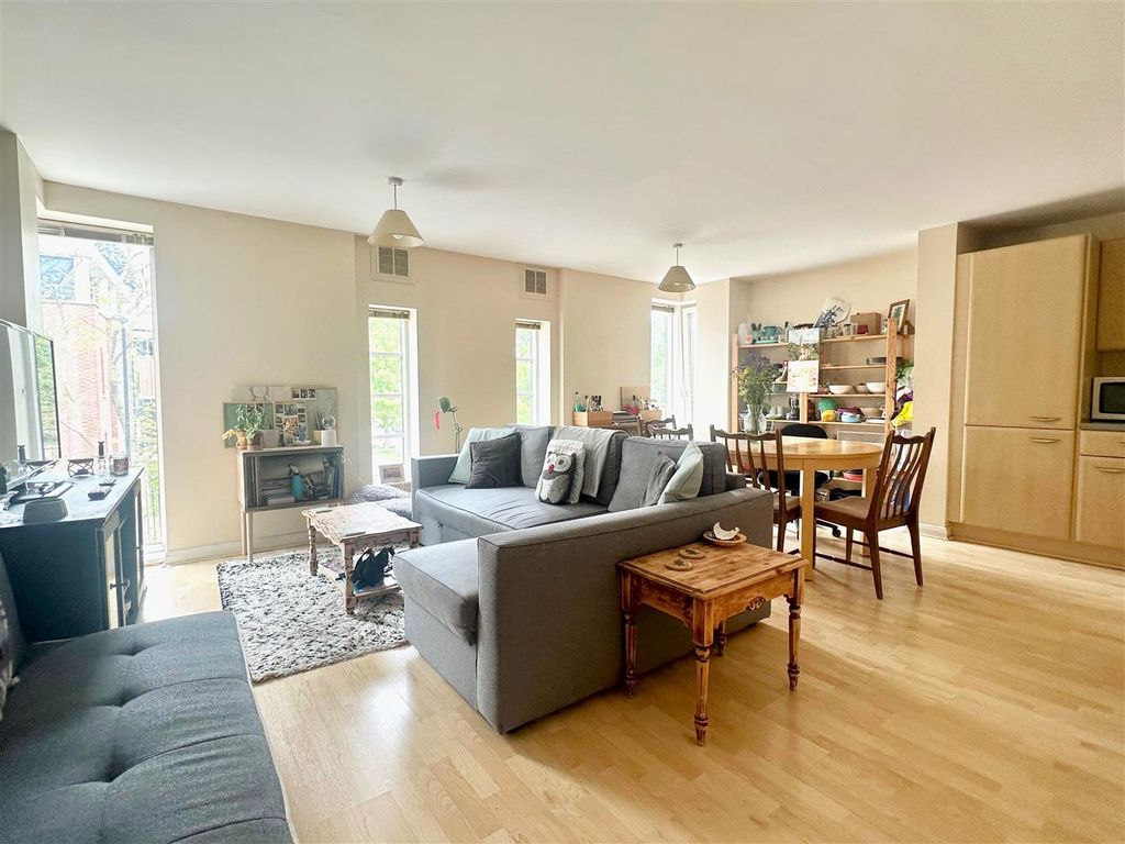 Property photo 2 of 10 5.Jpg