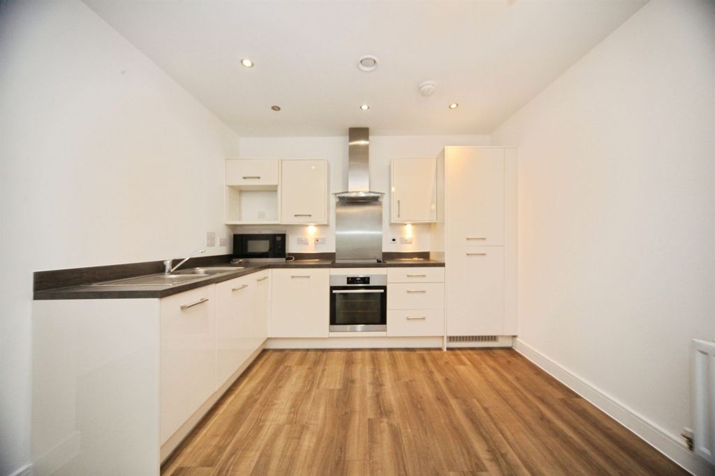 Property photo 2 of 13