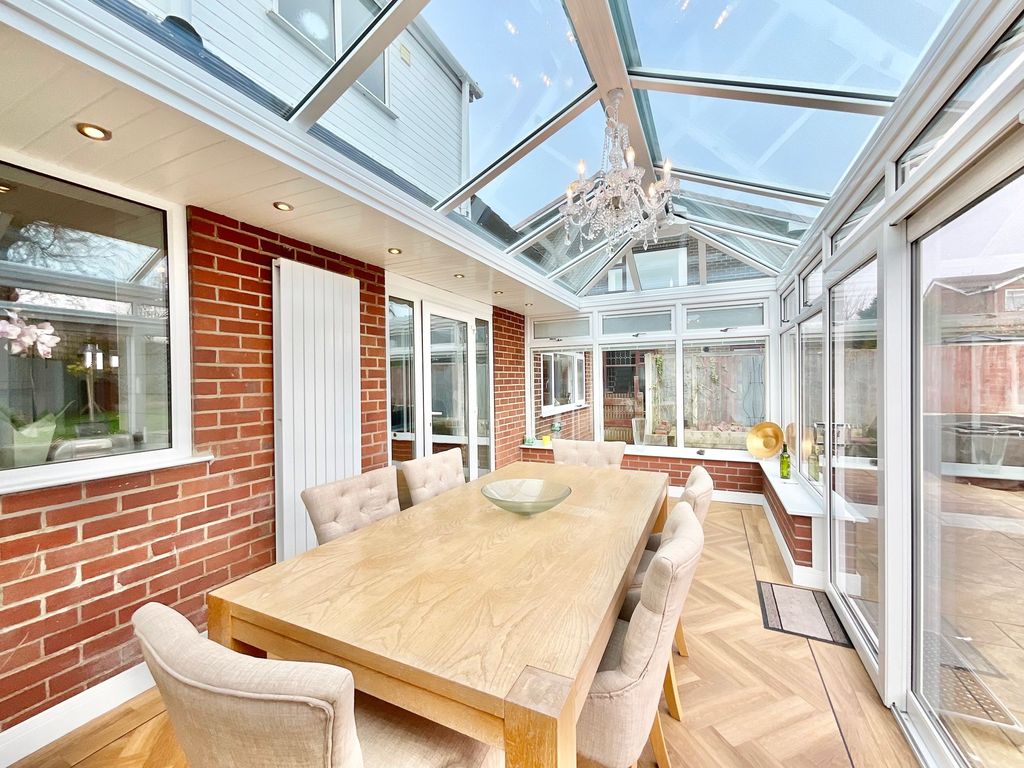 Property photo 3 of 27