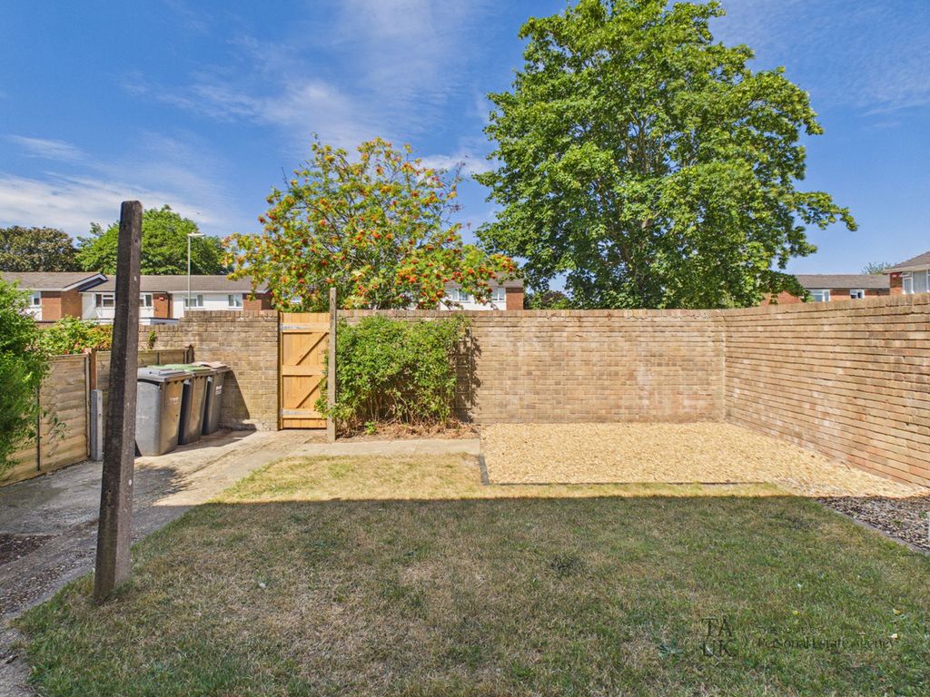 Property photo 2 of 16