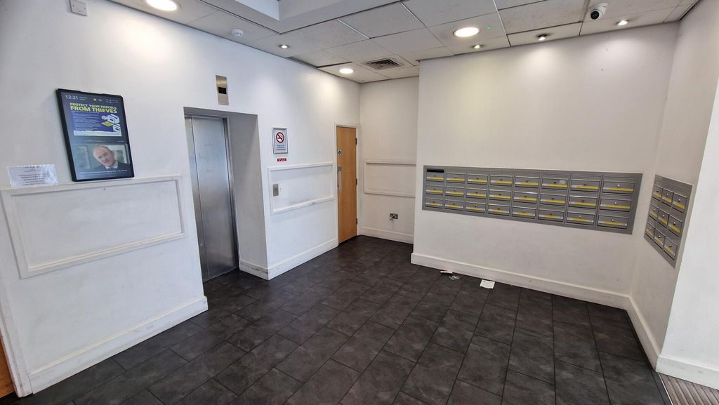 Additional image 38 of 2 bed flat to rent19 Lever Street, Manchester M1