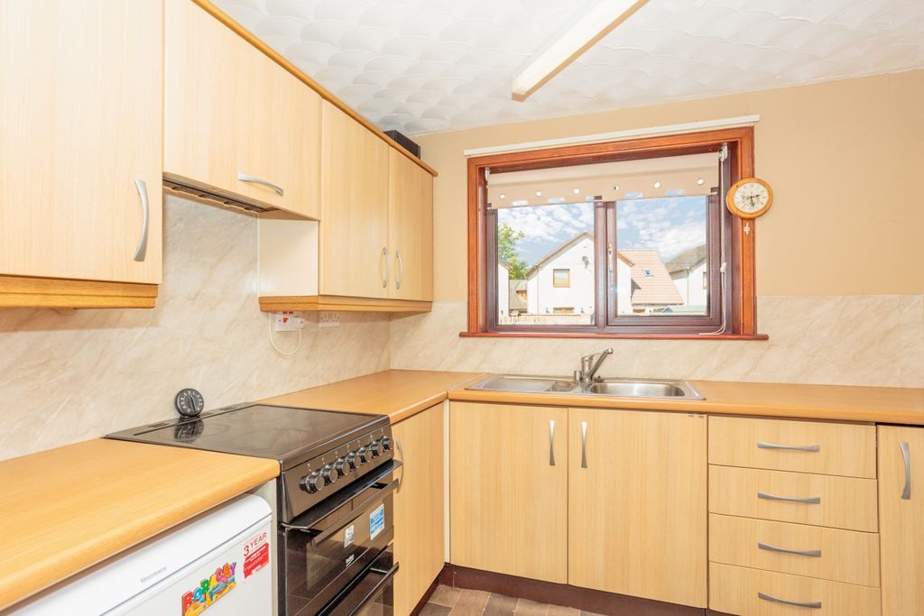 Property photo 3 of 22 Kitchen