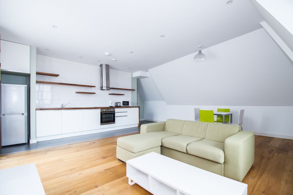 Property photo 3 of 8 43565