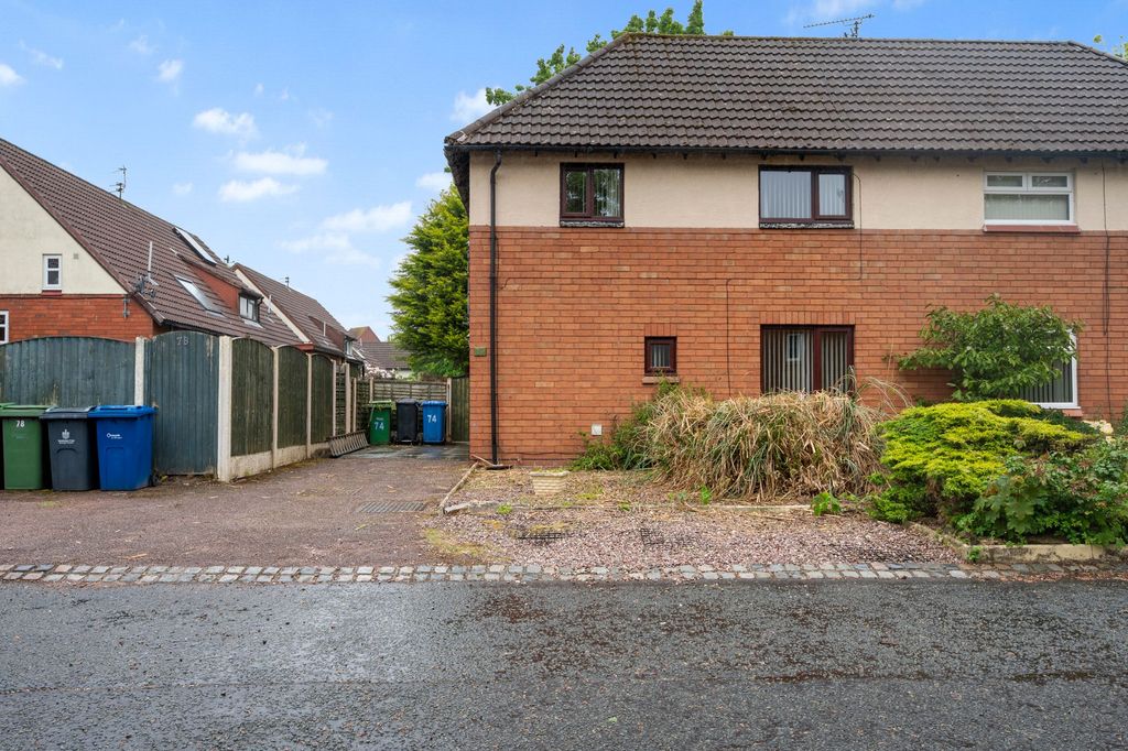 Property photo 1 of 28