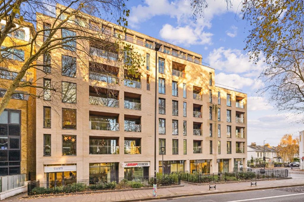 Property photo 1 of 9