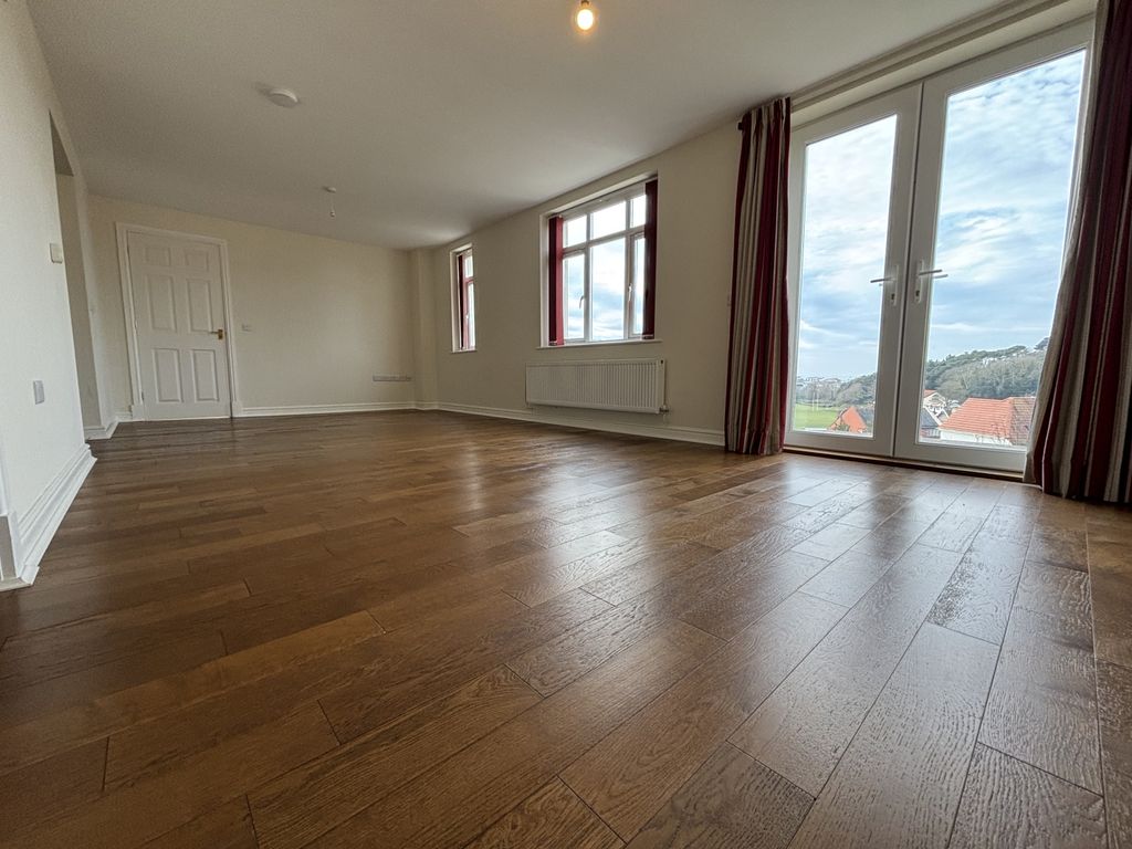 Property photo 2 of 9 Gallery