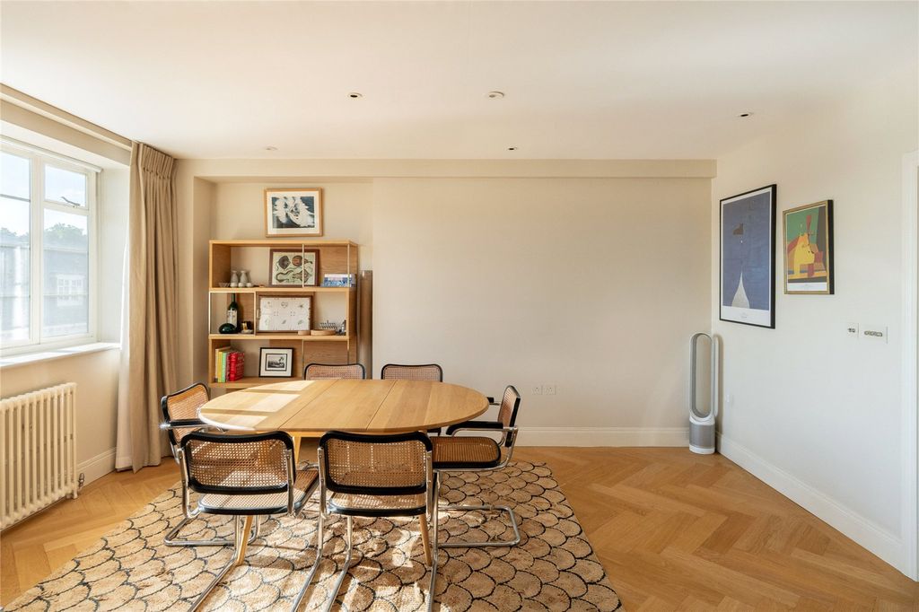 Property photo 3 of 8 Dining