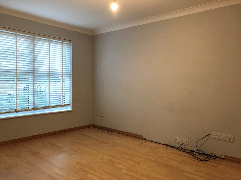 Property photo 3 of 14 Picture No. 06