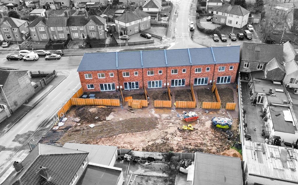 Property photo 3 of 4