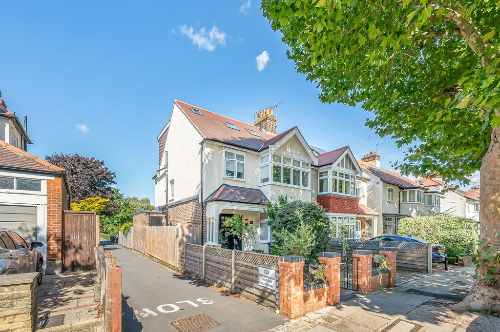 Property photo 2 of 16