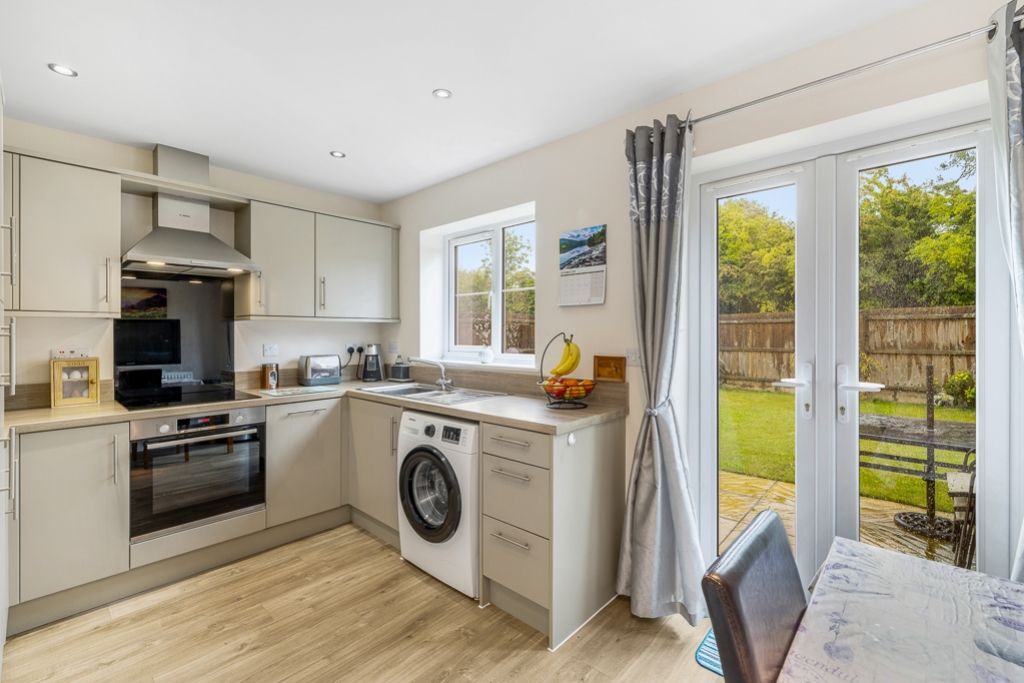 Property photo 2 of 23 12 Bracken Road (Surfleet)-13