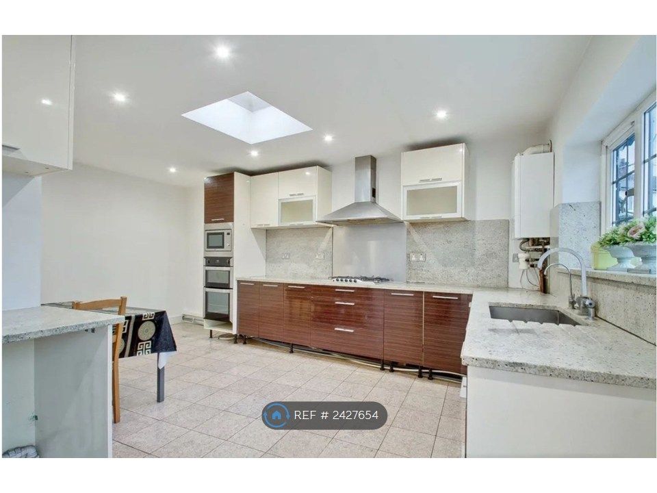 Property photo 2 of 4