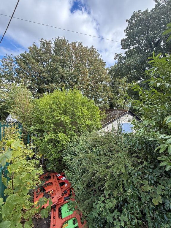 Property photo 3 of 3