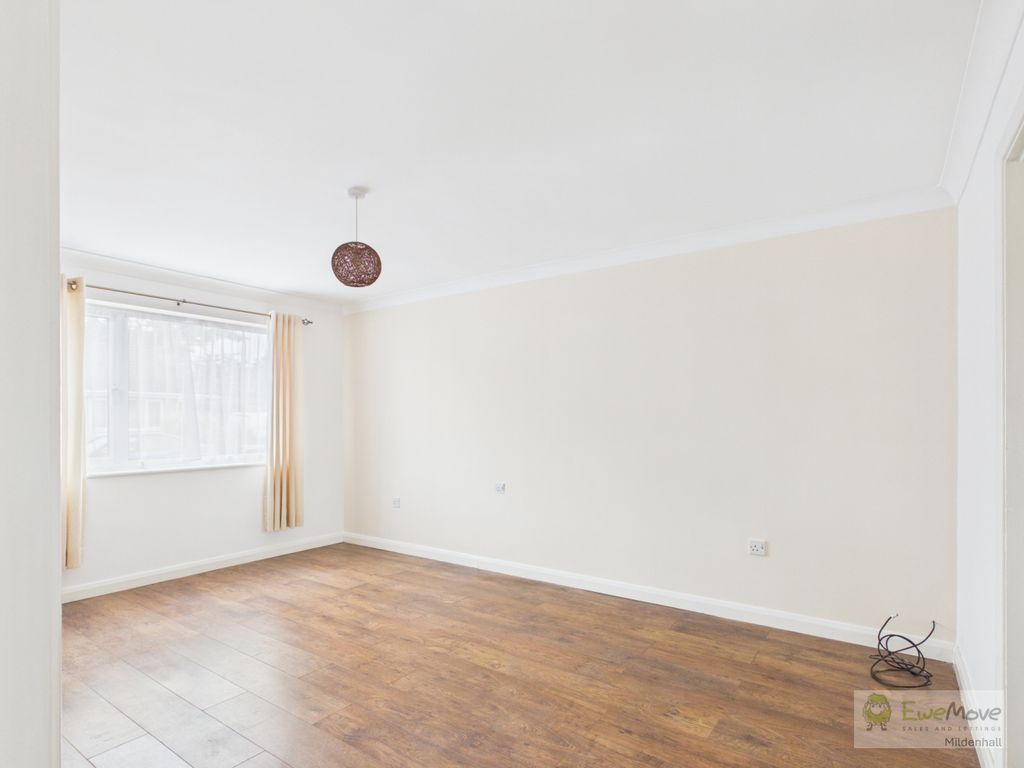 Property photo 2 of 10 Cam03603G0-Pr0094-Still004