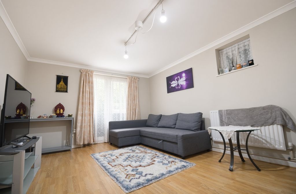 Property photo 2 of 6 L04m2
