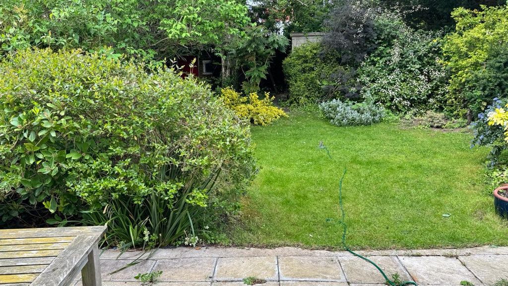 Property photo 3 of 27