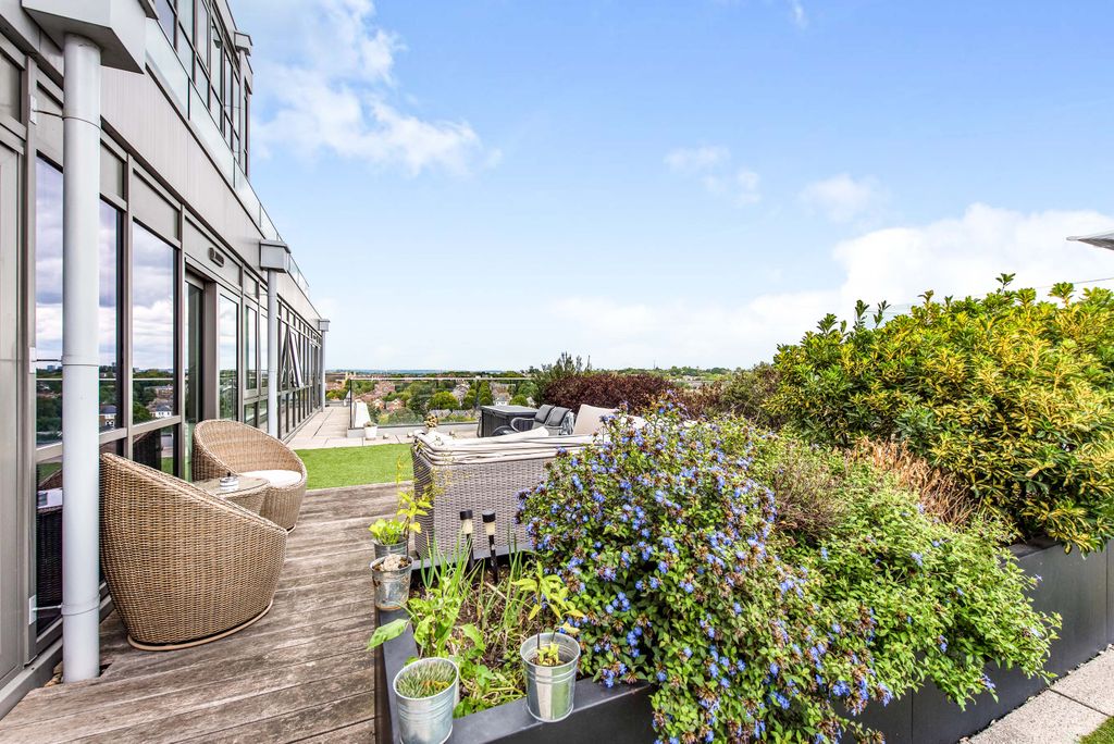 Property photo 3 of 23 Photography