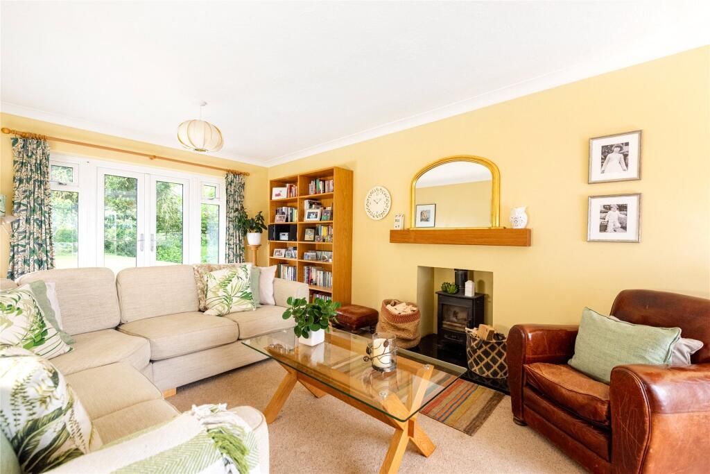 Property photo 3 of 23