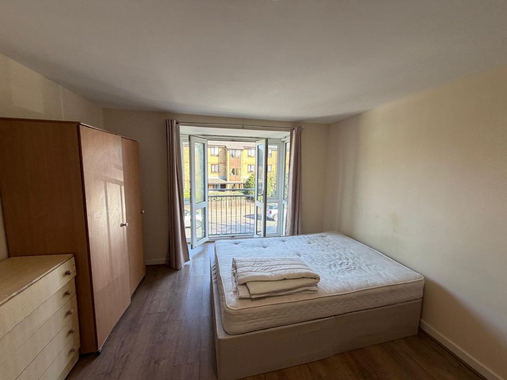 Property photo 1 of 3