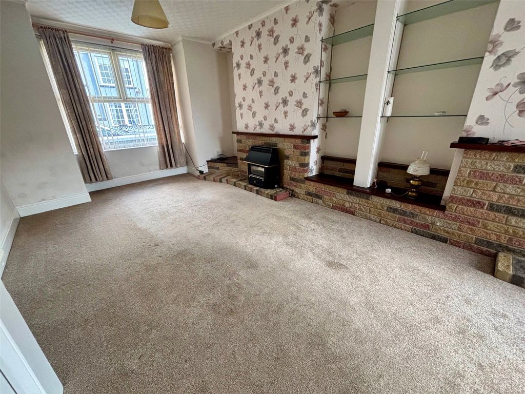 Property photo 2 of 16 Picture No. 15