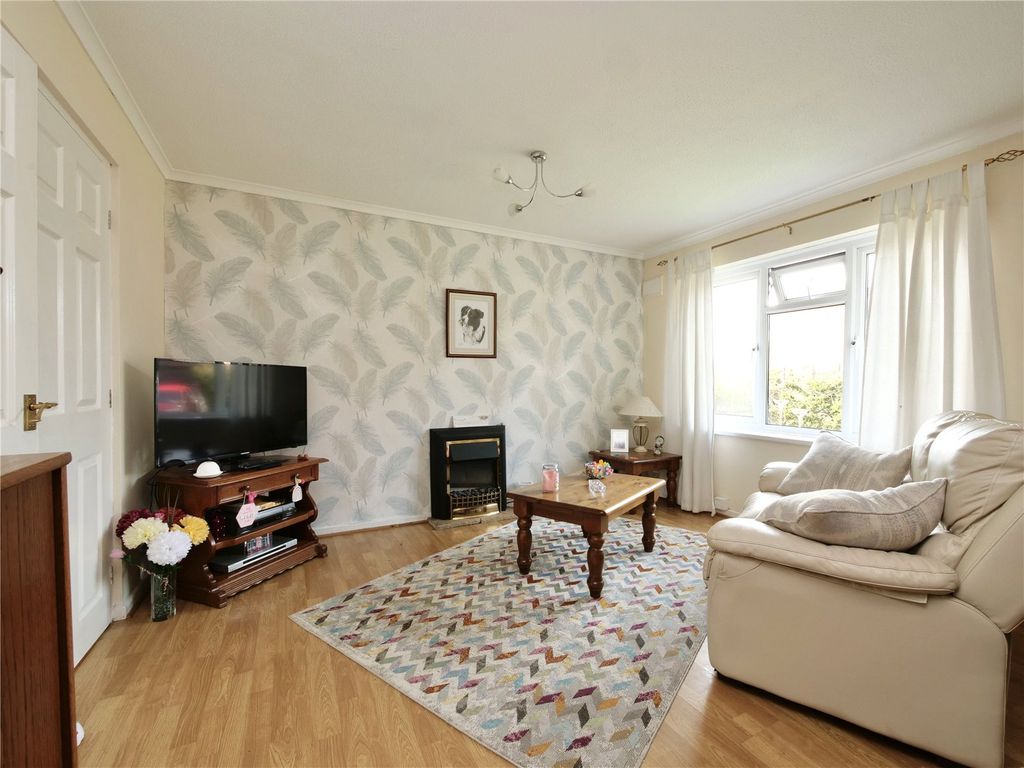 Property photo 2 of 22 Picture No. 04