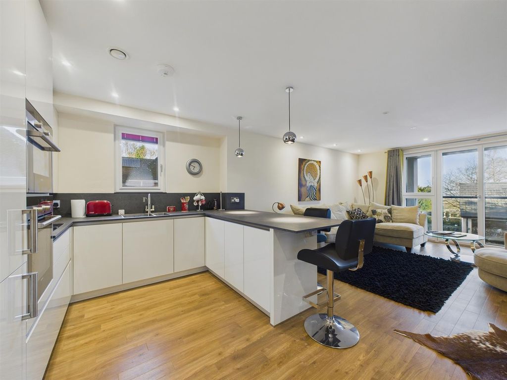 Property photo 2 of 16 Cam03972G0-Pr0197-Still005.Jpg