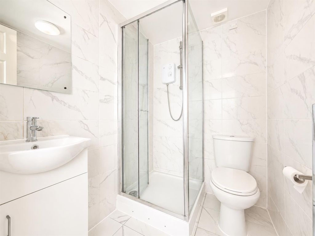 Property photo 3 of 5 Shower Room