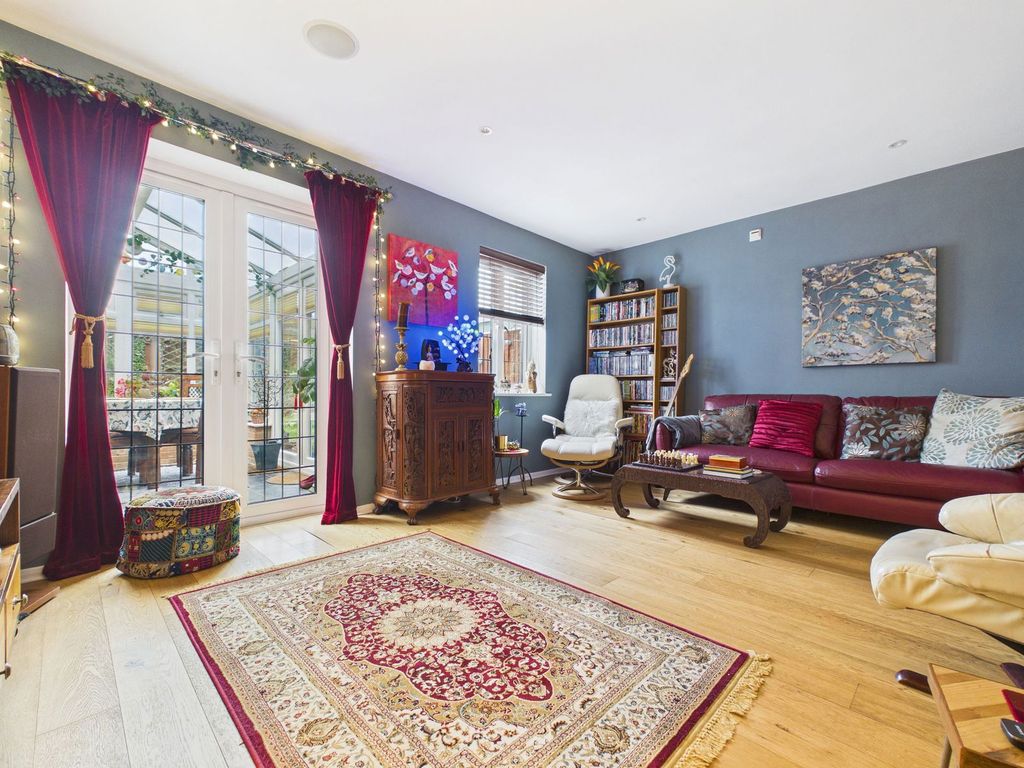 Property photo 3 of 19