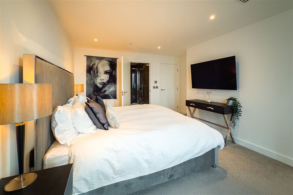 Additional image 20 of 3 bed flat to rentElizabeth Tower M15
