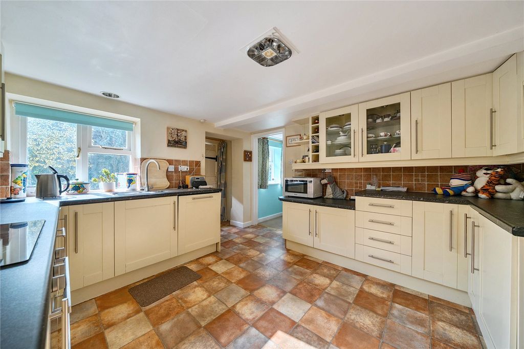 Property photo 3 of 23 Picture No. 18