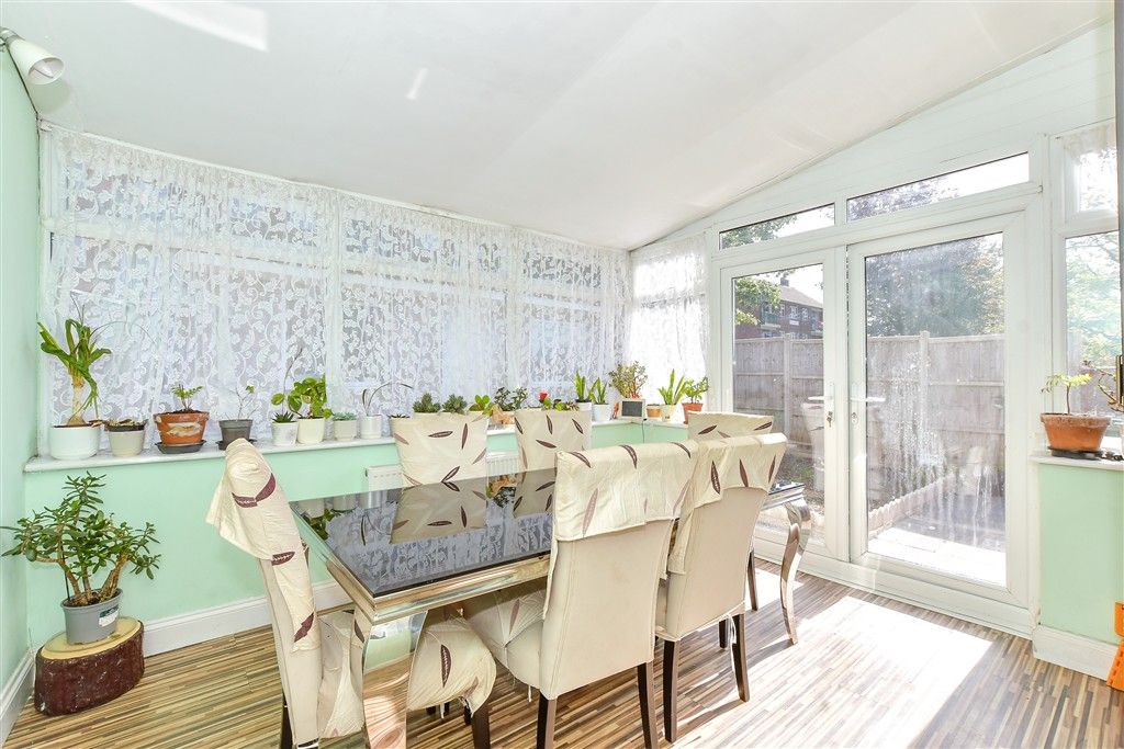 Property photo 3 of 12 Dining Room