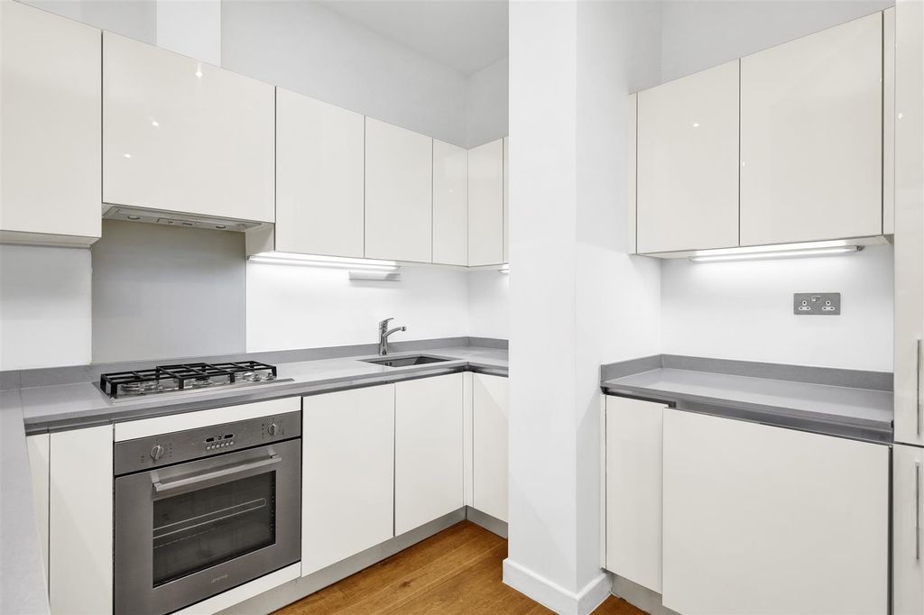 Property photo 3 of 15 Kitchen