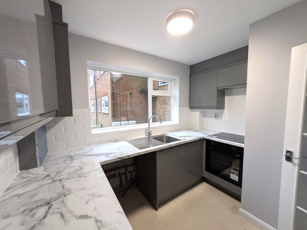 Property photo 2 of 3