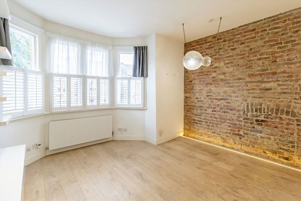 Property photo 2 of 4