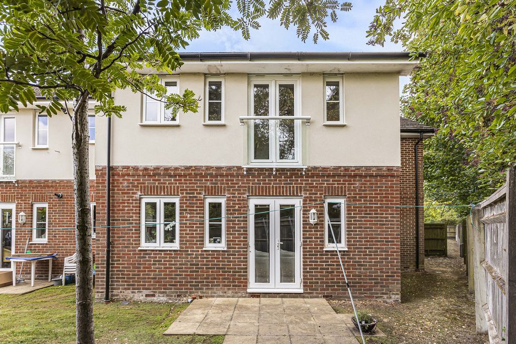 Property photo 2 of 13