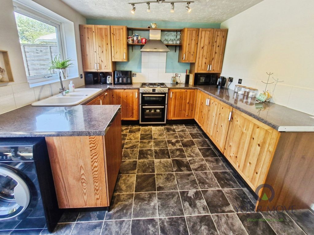 Property photo 3 of 18 Kitchen/Diner