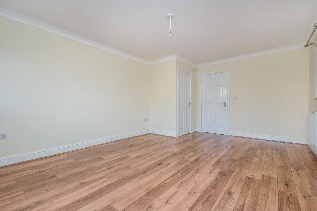 Property photo 3 of 10 Lounge