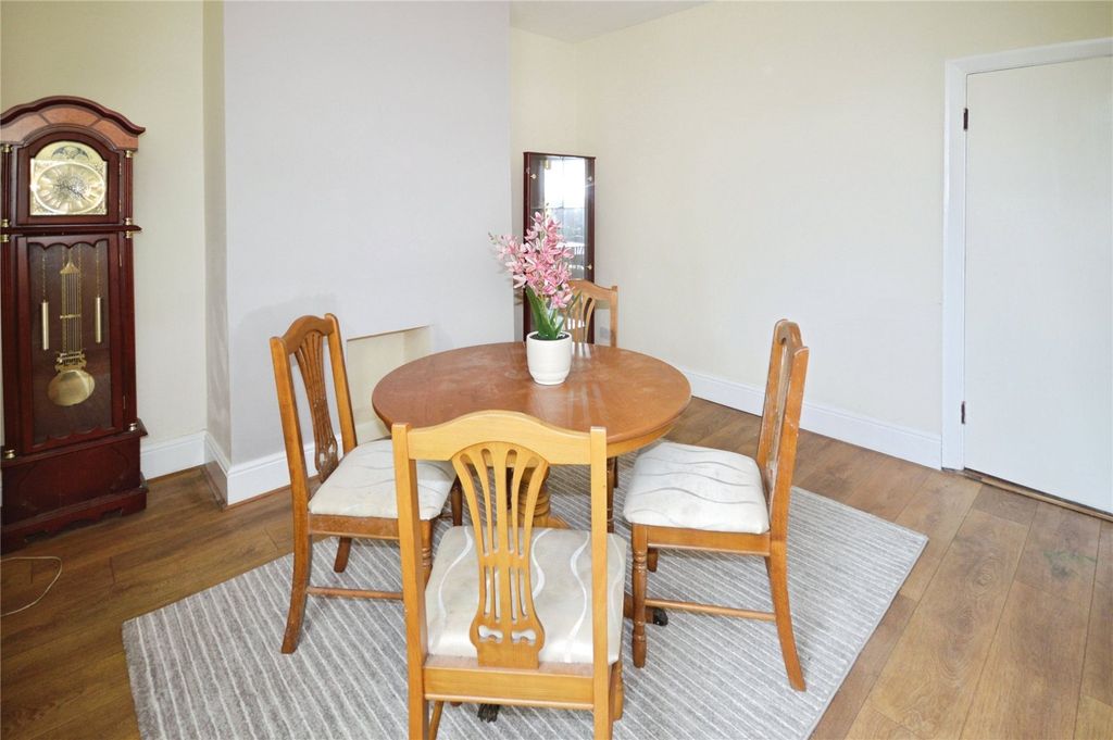 Property photo 3 of 14 Dining Room