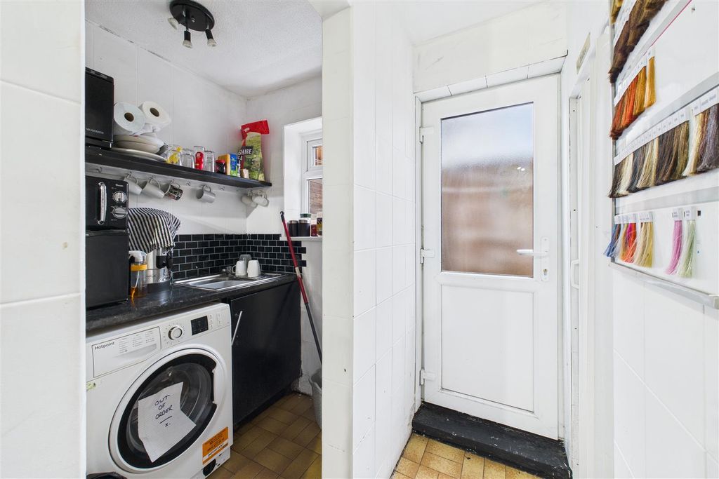 Additional image 9 of 1 bed terraced house for saleLower High Street, Shirehampton, Bristol BS11