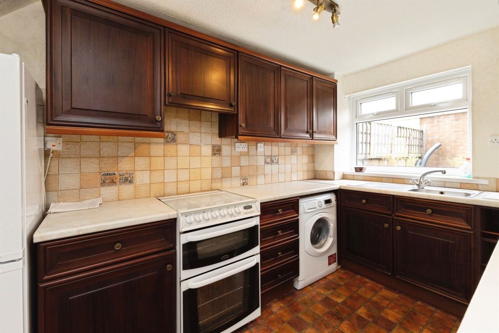 Property photo 2 of 18