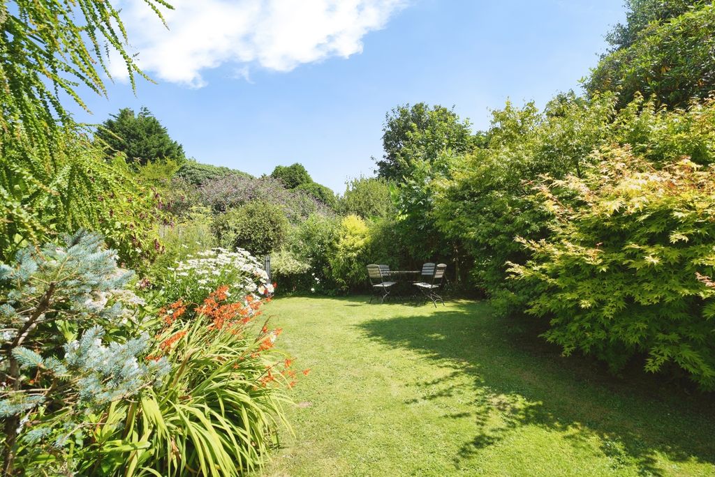Property photo 3 of 20 Pbox-Img.Jpg