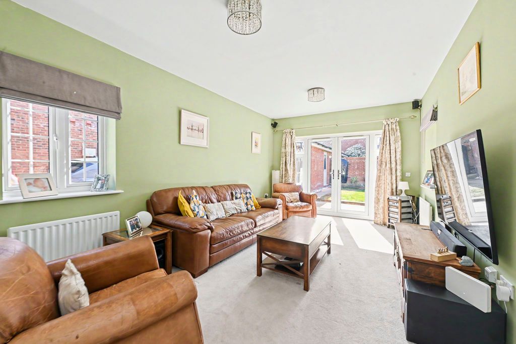 Property photo 3 of 19 Photo 5