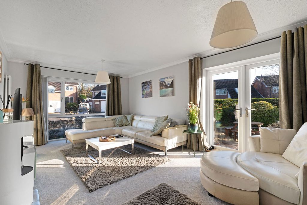 Property photo 3 of 36