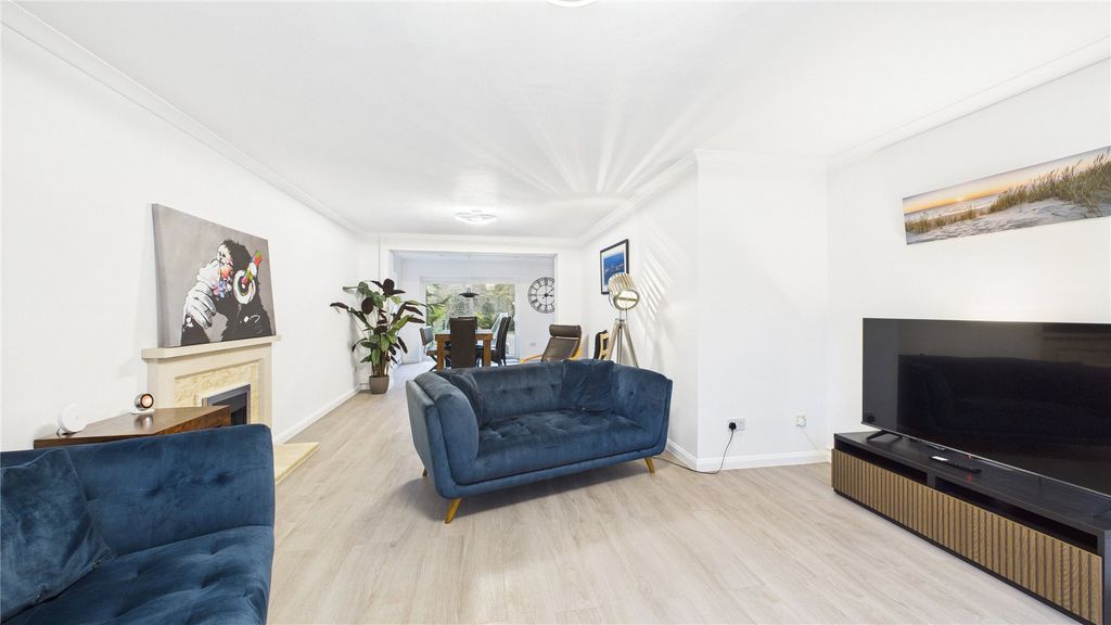 Property photo 3 of 22 Picture 3