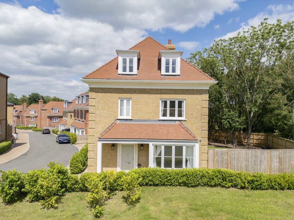 Property photo 2 of 13