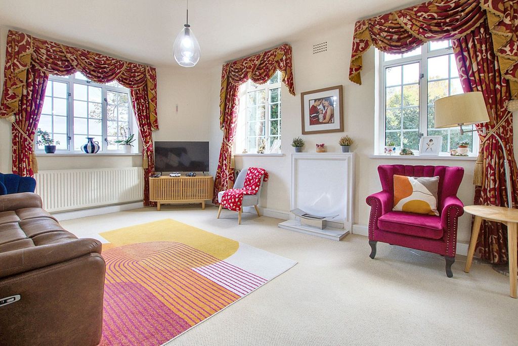 Property photo 1 of 22