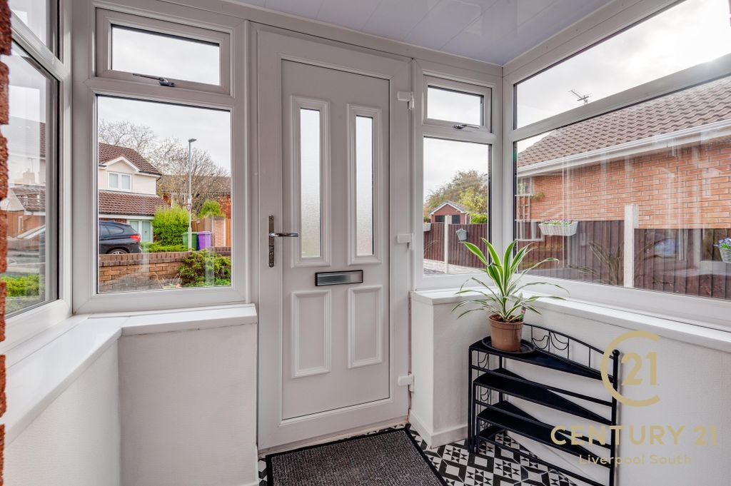 Property photo 2 of 21