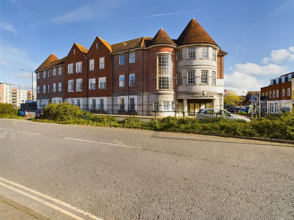 Property photo 1 of 5 Cam02202G0-Pr0233-Still004.Jpg