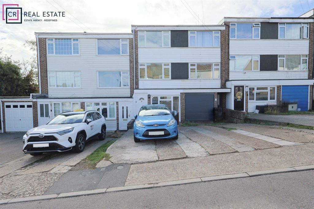 Property photo 1 of 11 External