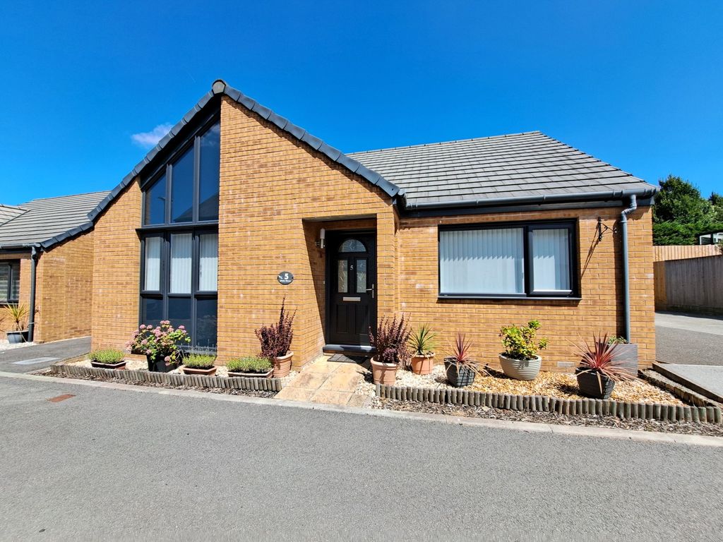 Property photo 1 of 14 Picture No. 28